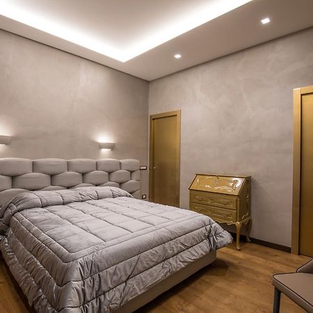 Civico Cinque Home Luxury Apartment Σαλέρνο Εξωτερικό φωτογραφία
