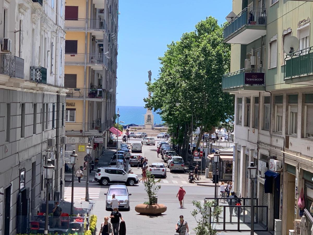 Civico Cinque Home Luxury Apartment Σαλέρνο Εξωτερικό φωτογραφία