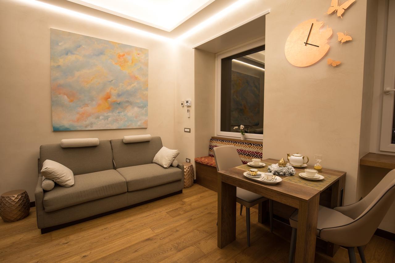 Civico Cinque Home Luxury Apartment Σαλέρνο Εξωτερικό φωτογραφία